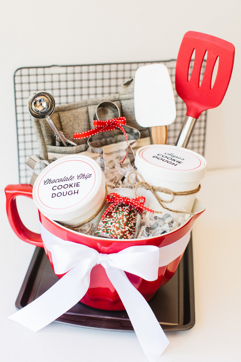 10-diy-gorgeous-gift-basket-ideas-for-any-occasion